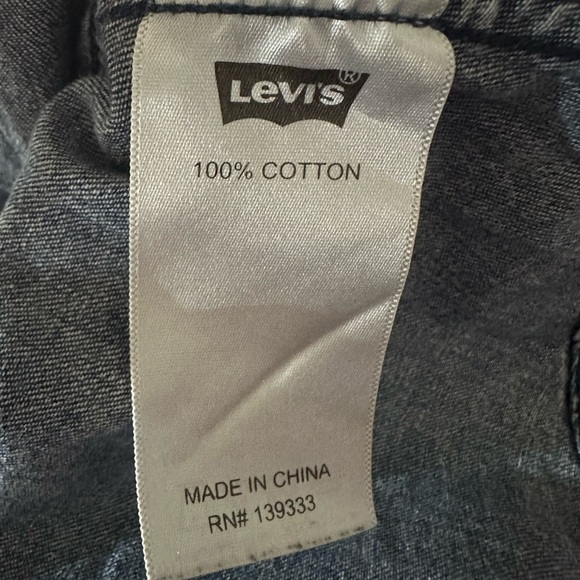 Levi's Blue Denim Button Down Shirt Sz.‎ S - Picture 10 of 10